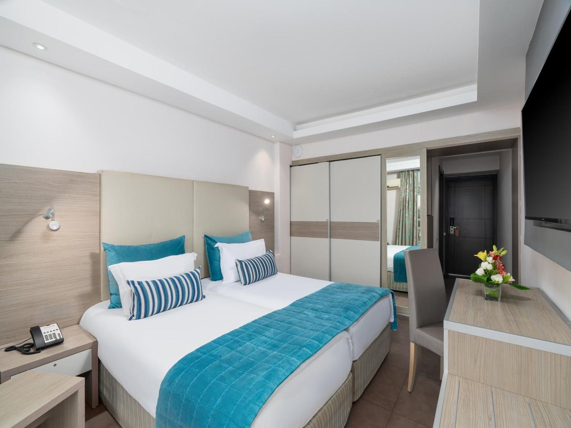 Twin Room with Pool View