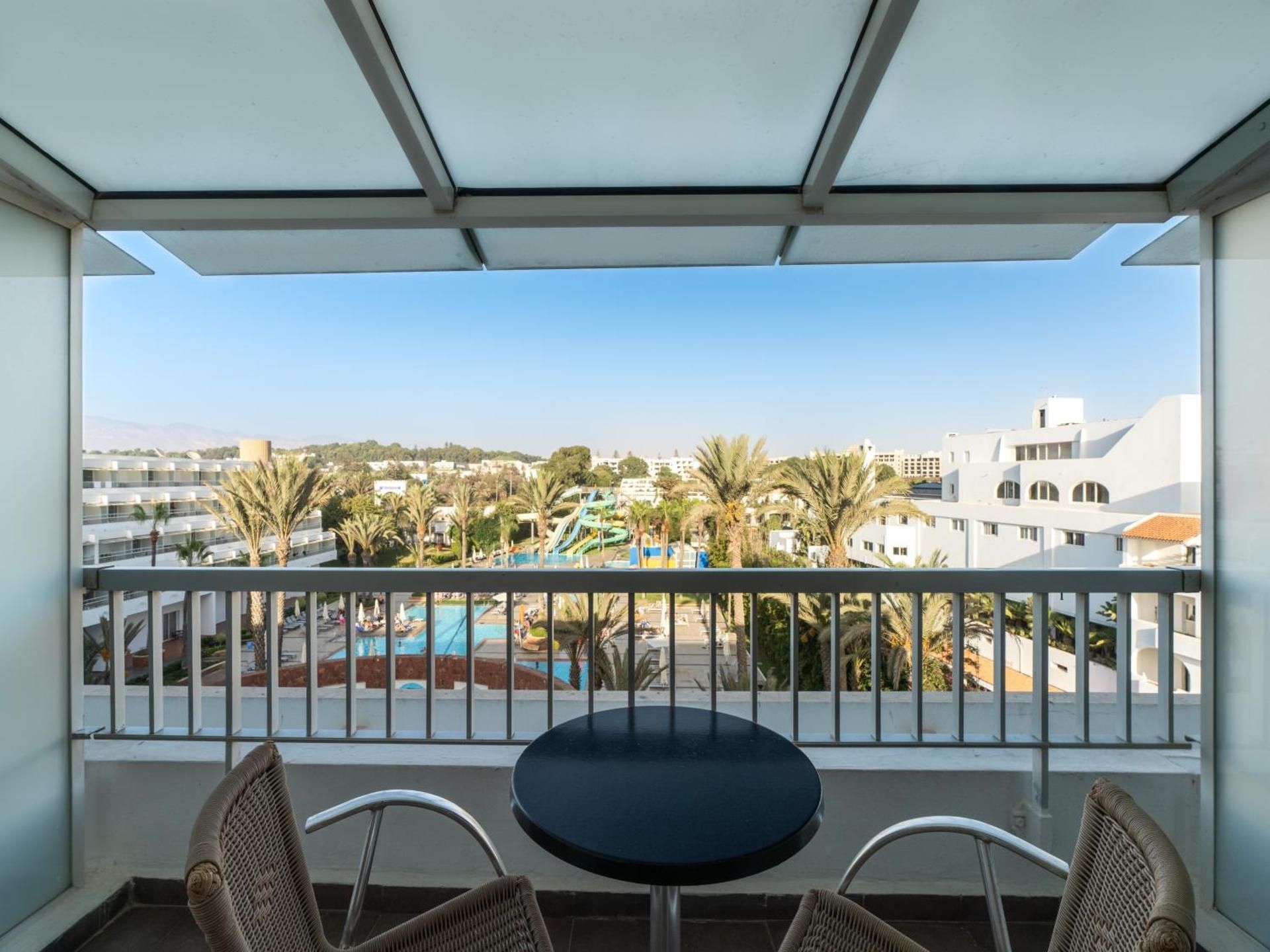 Triple Room with Pool View