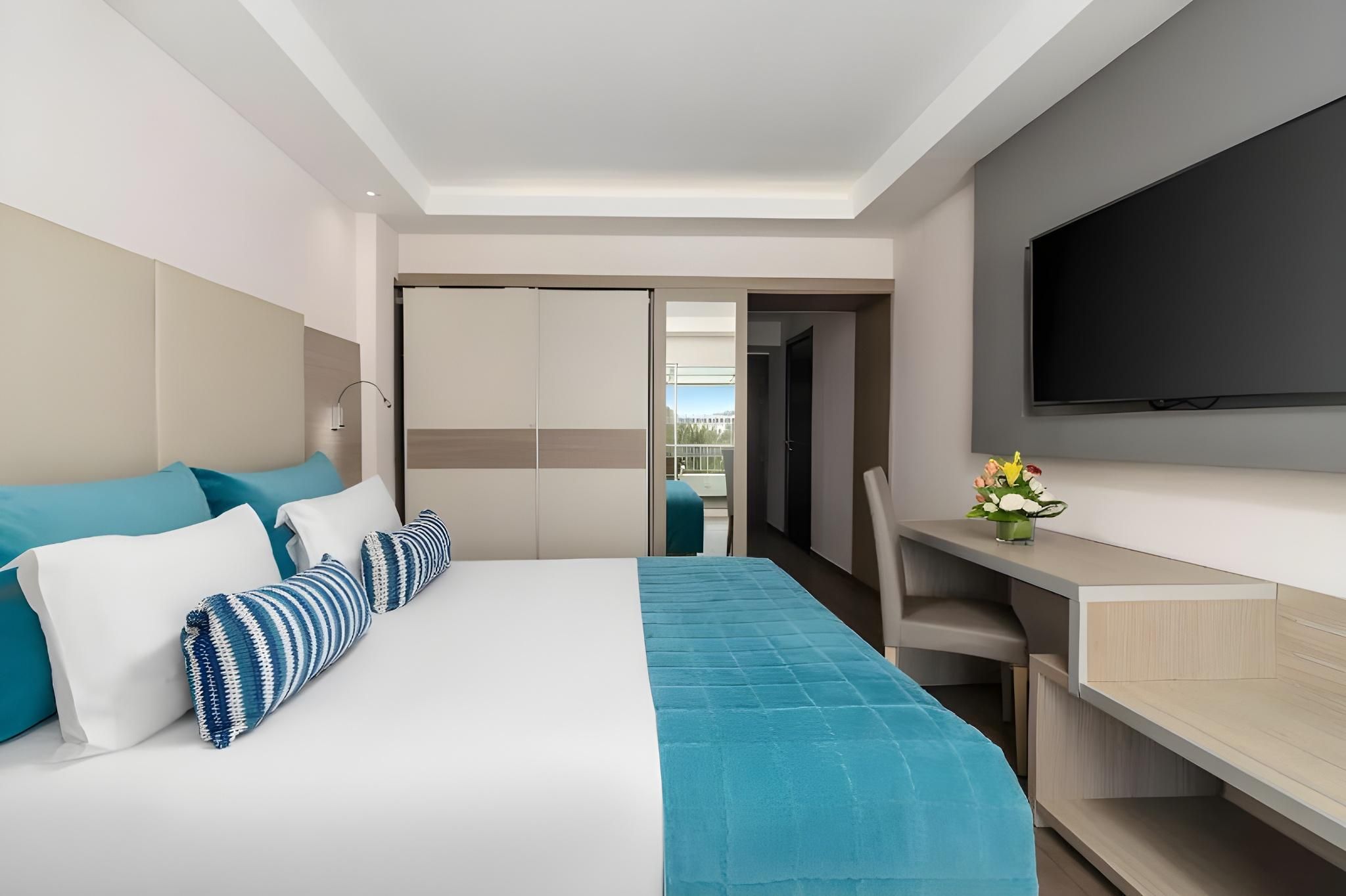 Superior Double Room Pool View