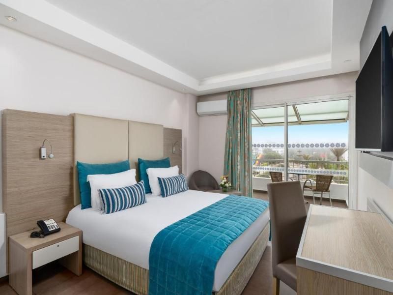 Superior Triple Room Pool View