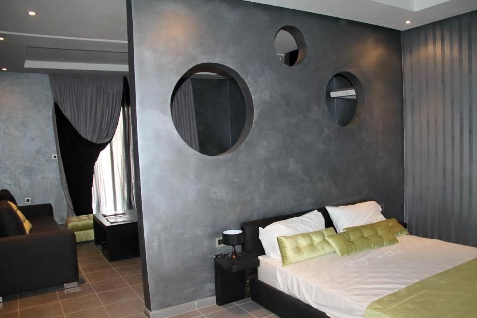 Standard Suite