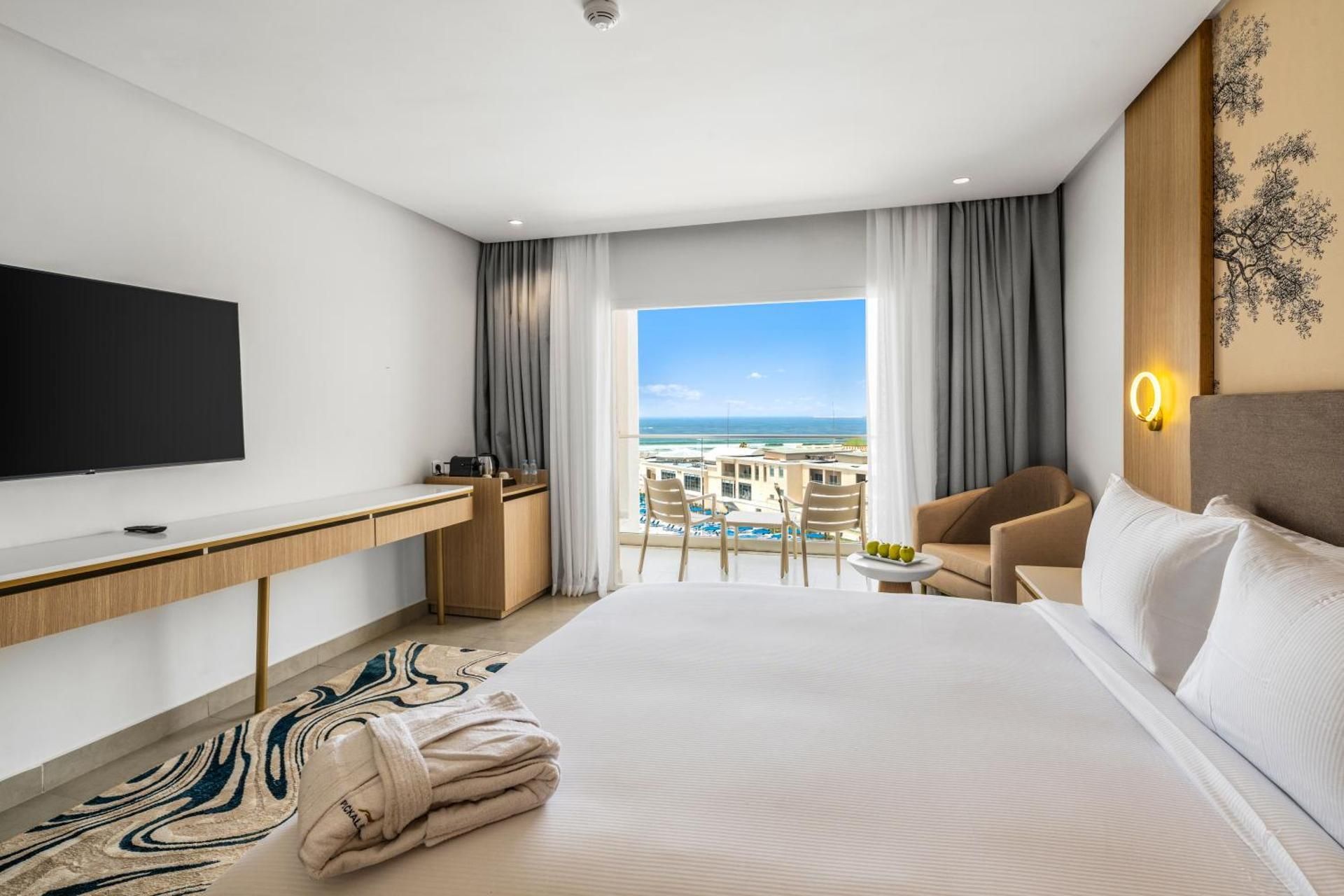 Deluxe Double or Twin Room with Pool Access