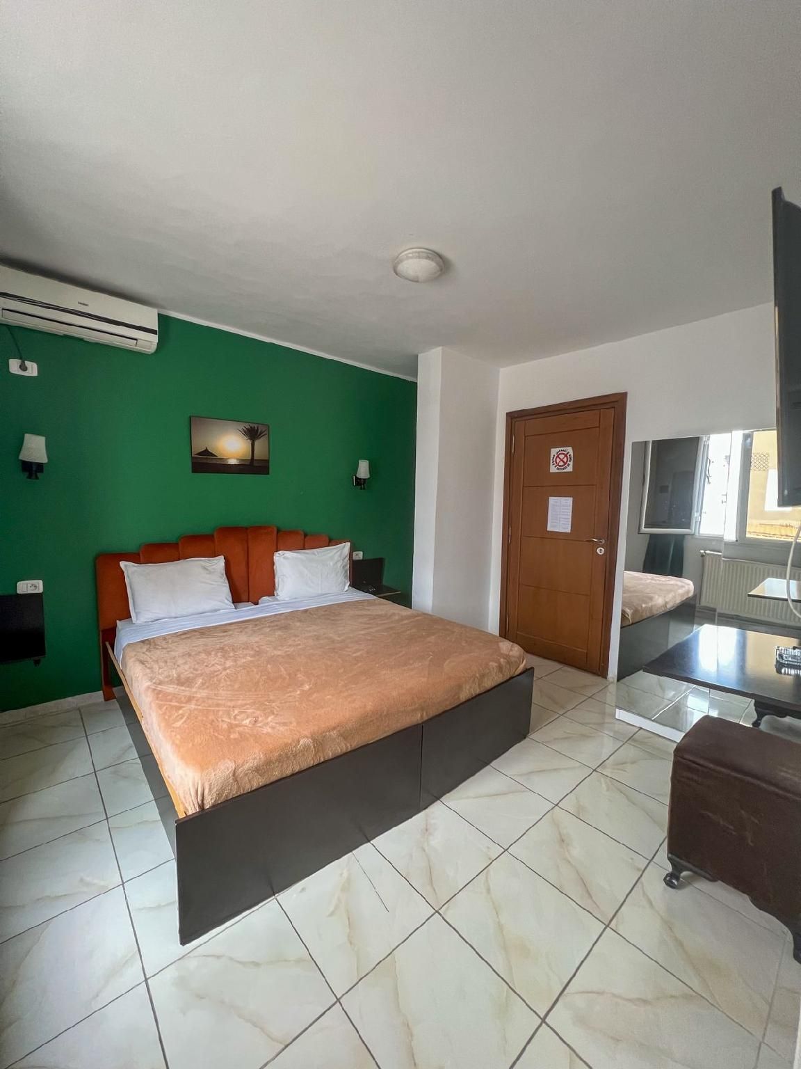 8cc9e35e214c172bf2667fccbd223d73