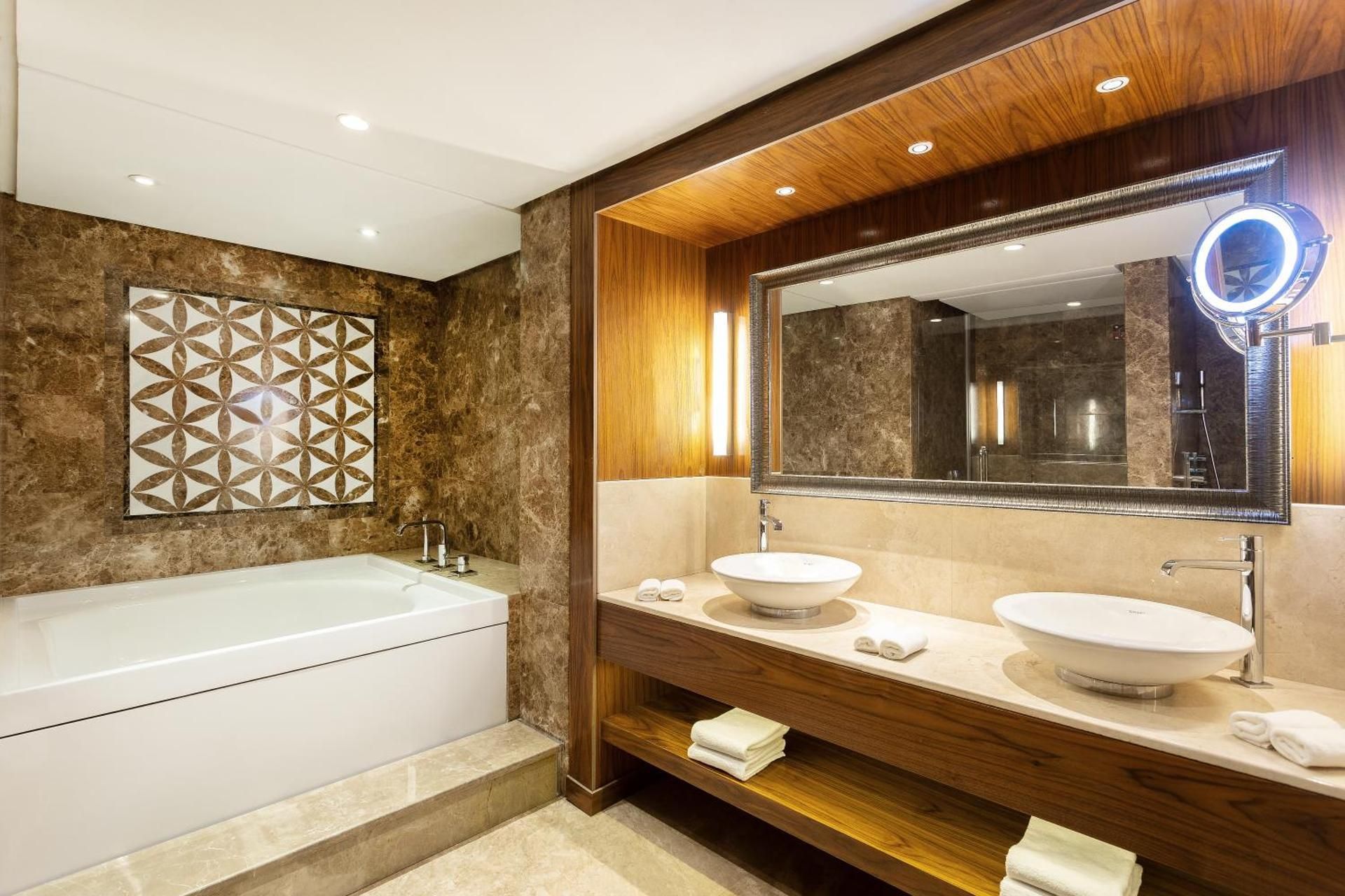 Presidential Suite - Lounge Access
