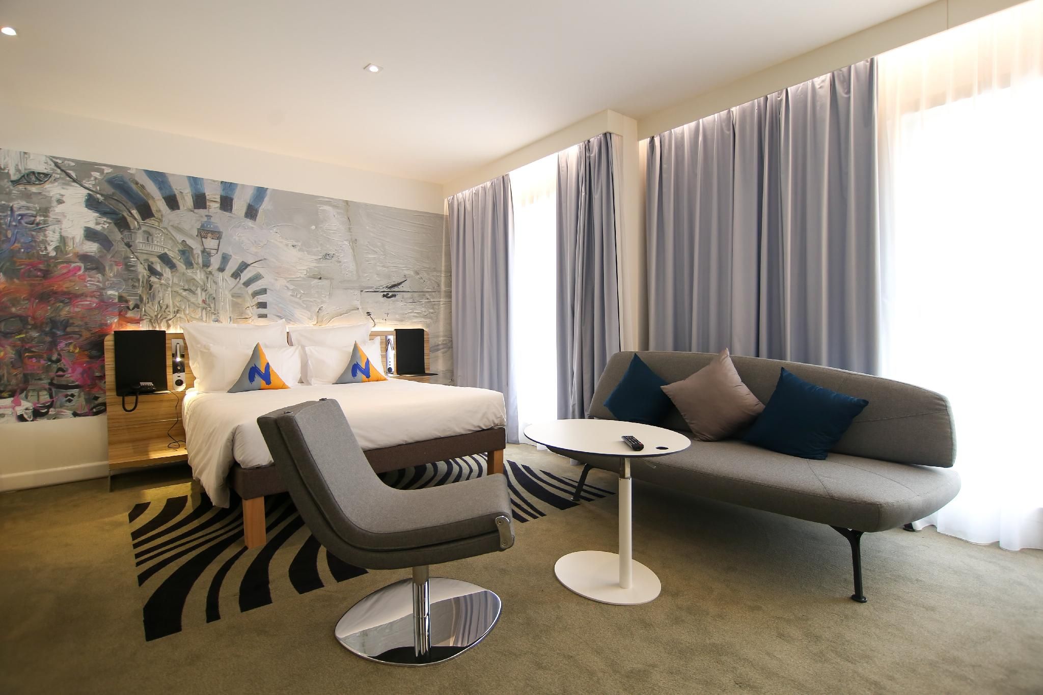 Superior Room with 1 Double Bed and Sofa