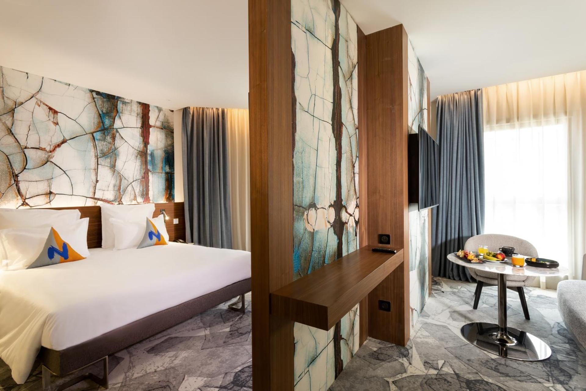 Superior Suite with One Double Bed and Sitting Area