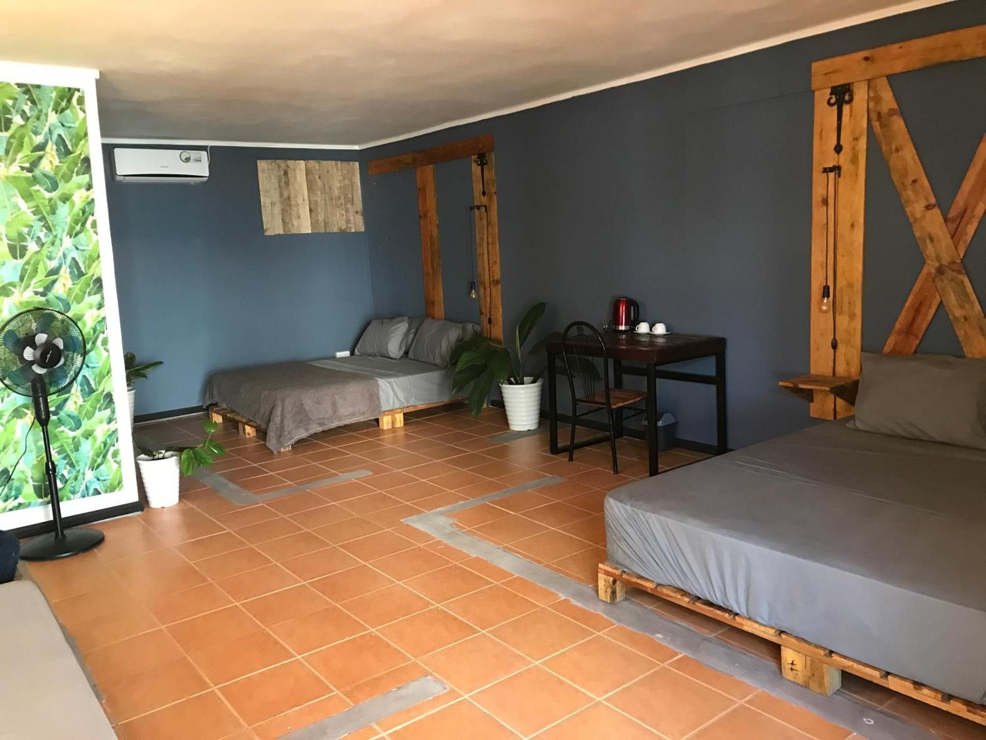 Deluxe Family Seafront with Terrace
