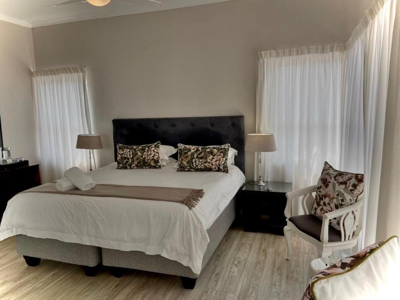 Double Room with Pool View