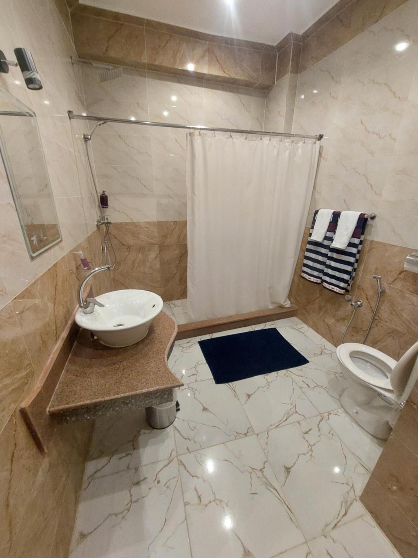 One-Bedroom Apartment with Balcony