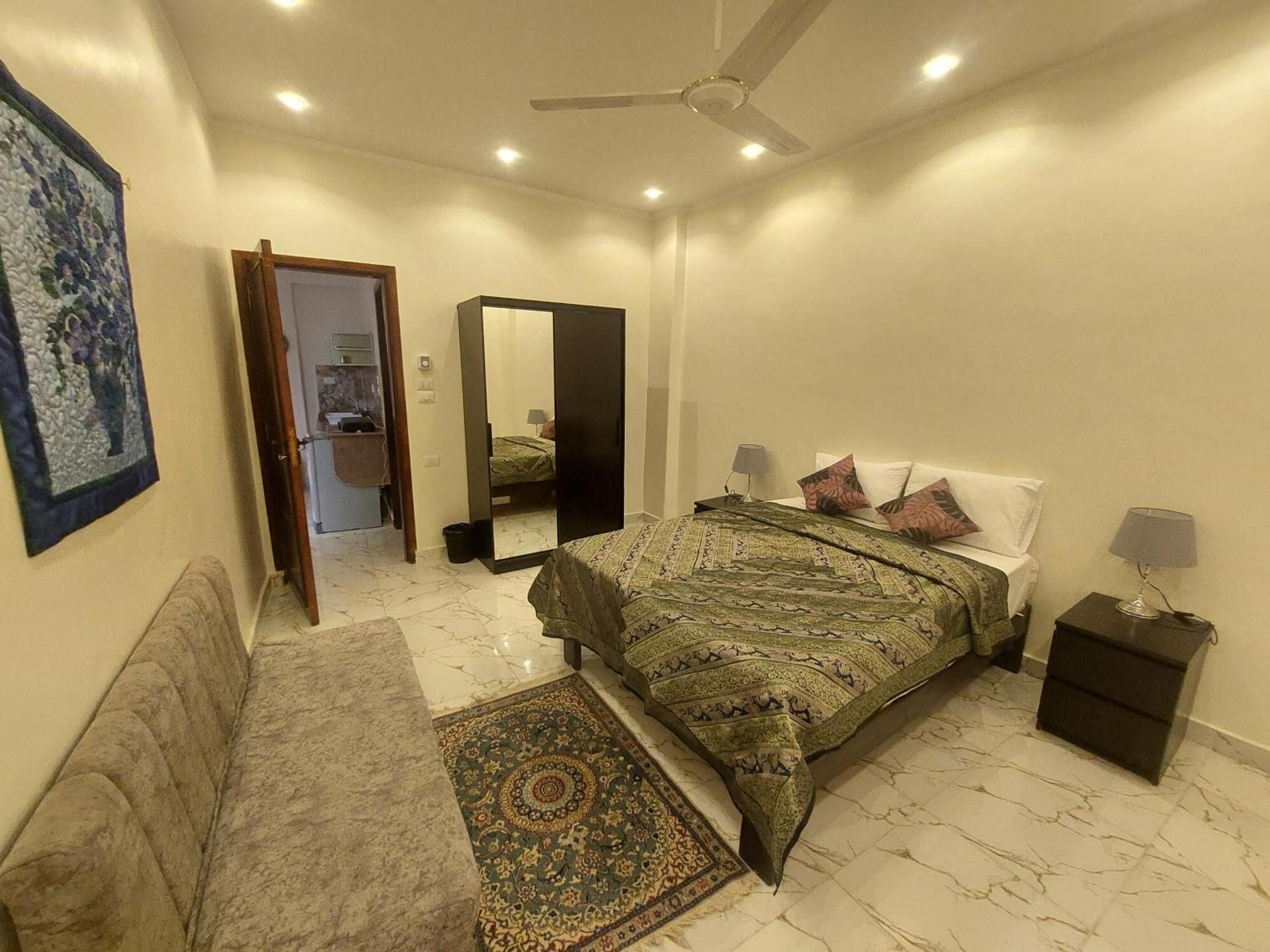 One-Bedroom Apartment with Balcony