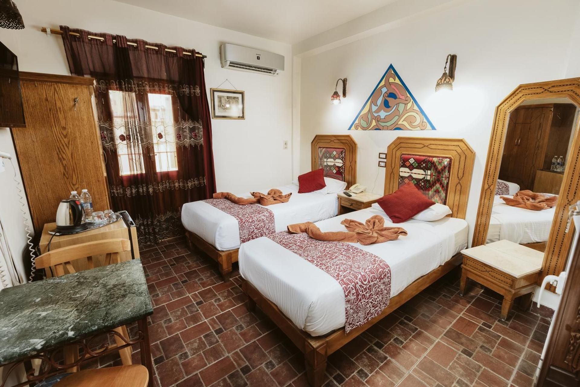 Standard Twin Room