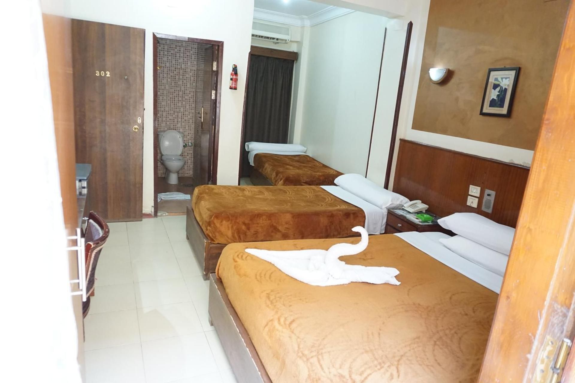 Deluxe Family Room