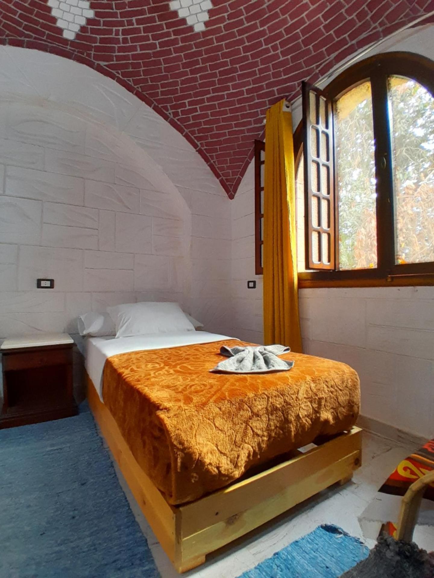 Large Double or Twin Room