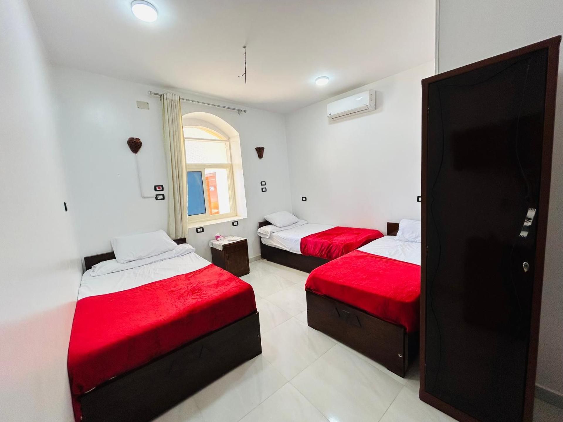 Triple Room with Sea View