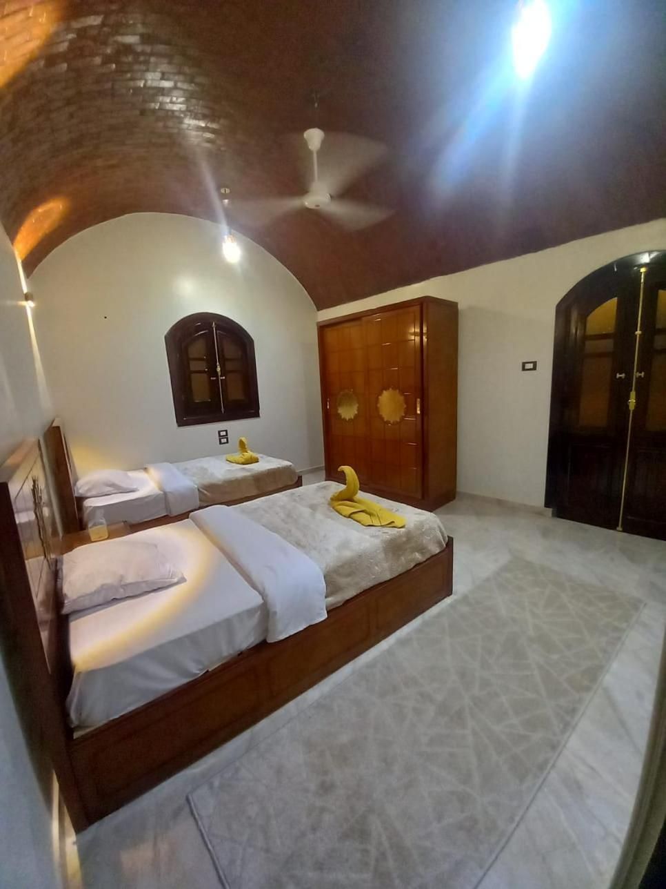 Deluxe Double Room (2 Adults + 1 Child)
