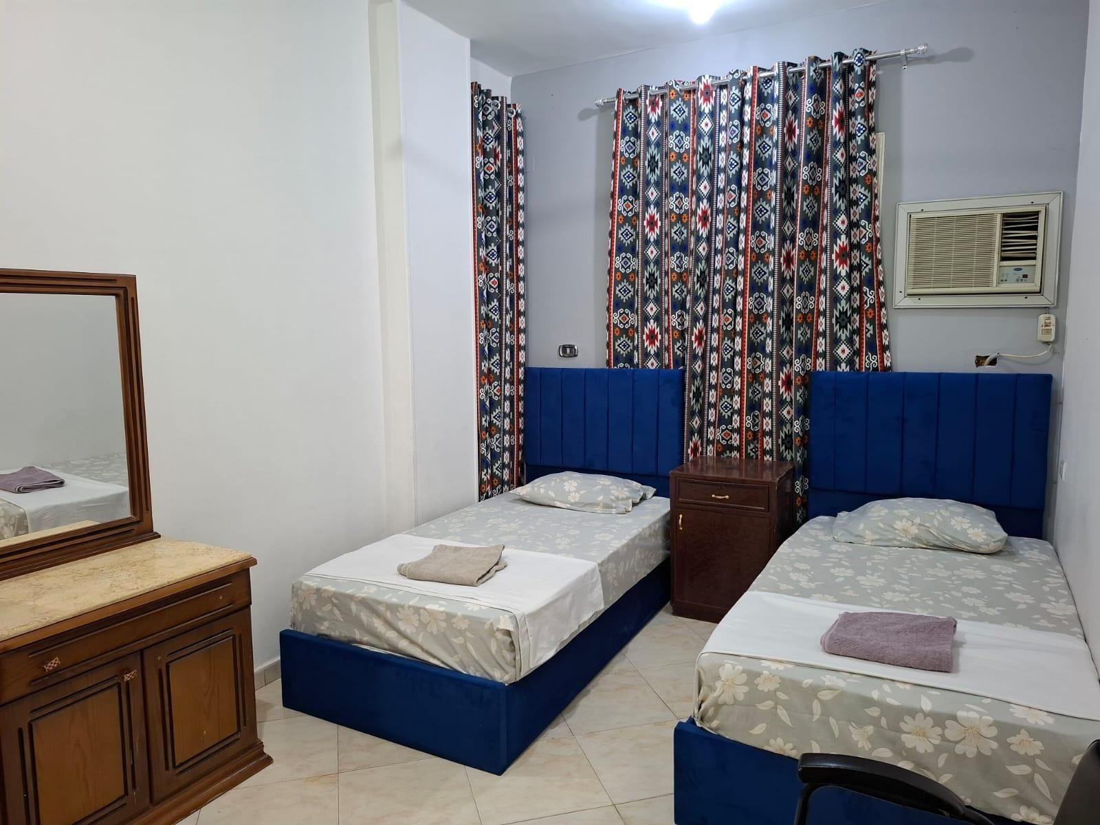 Double - Share Bathroom 3