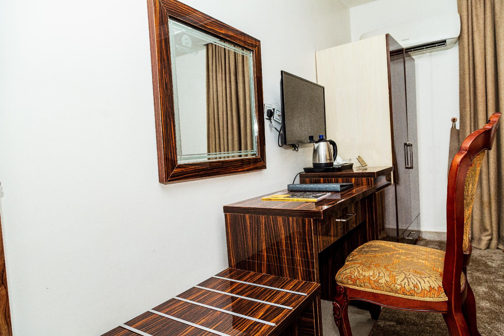 Suite