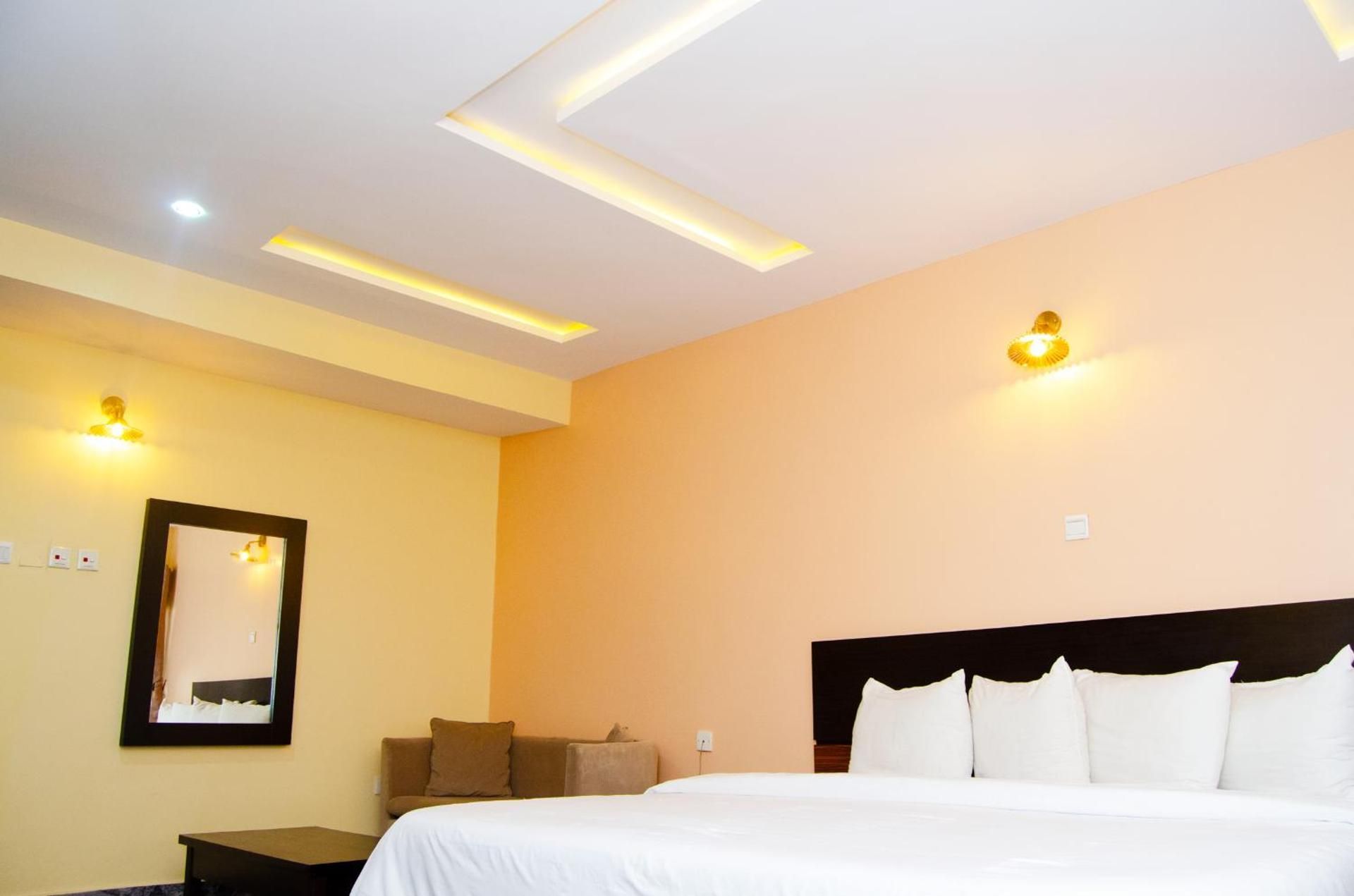 Standard King Room