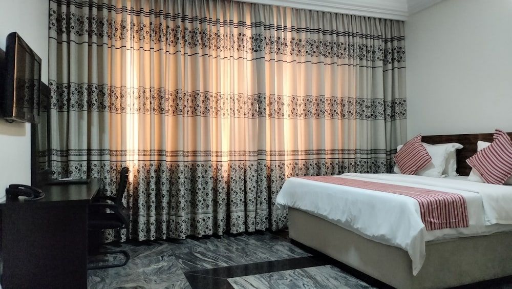 Hans Place Hotel Executive Room 5