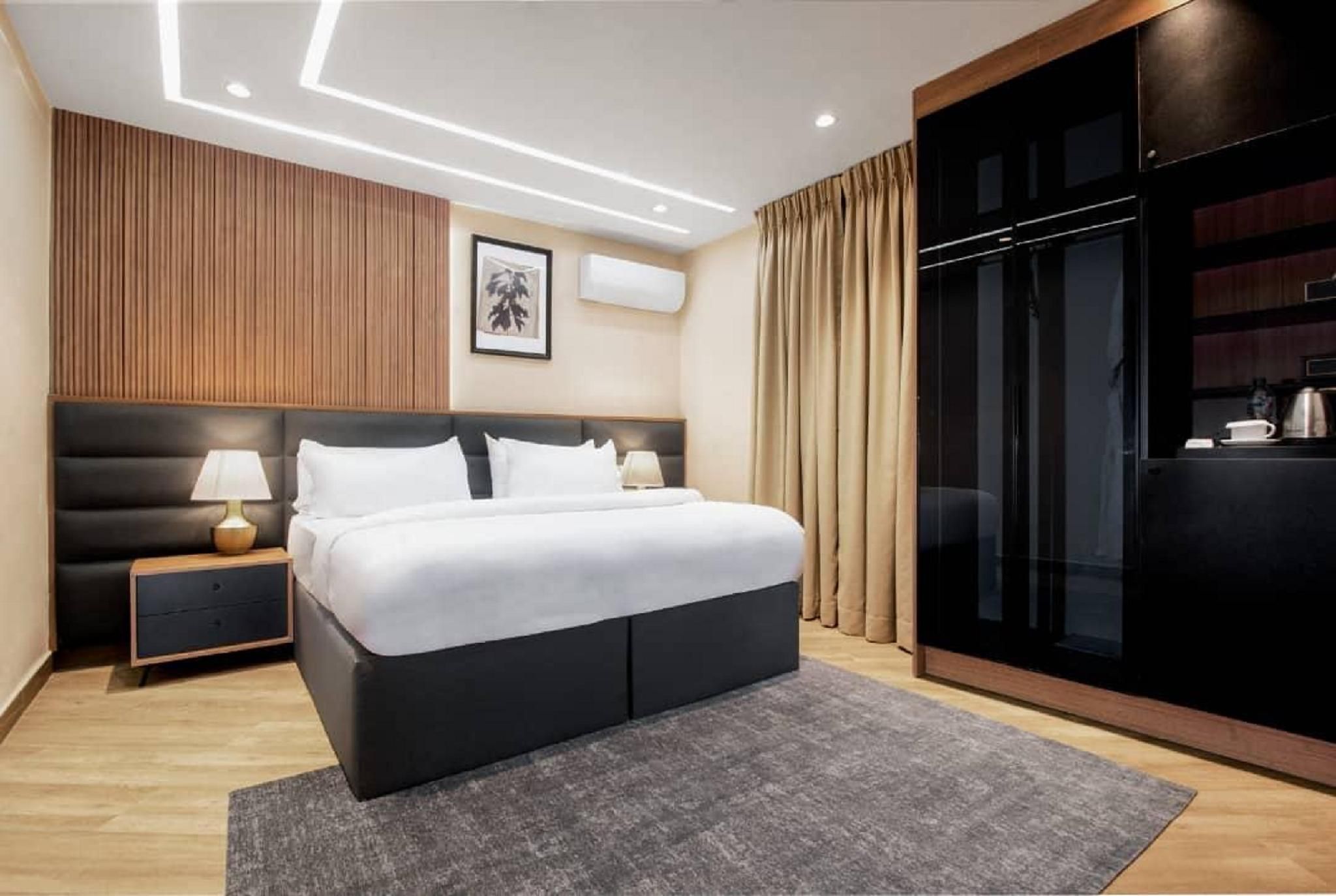 Iris Hotel, Maitama
