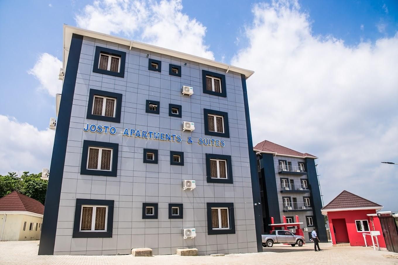 Josto Apartment and Suites
