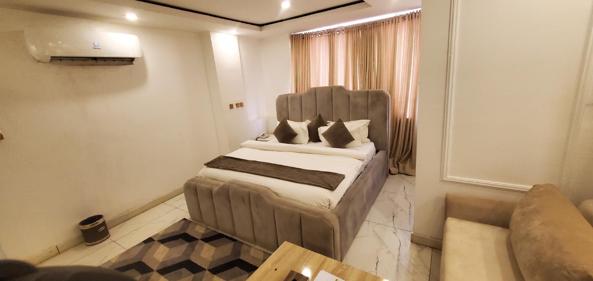 Ambassador Suite