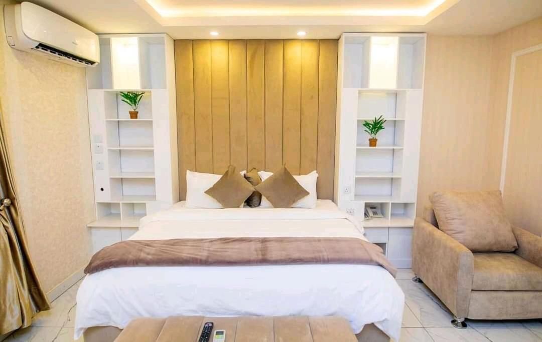 Executive Suite