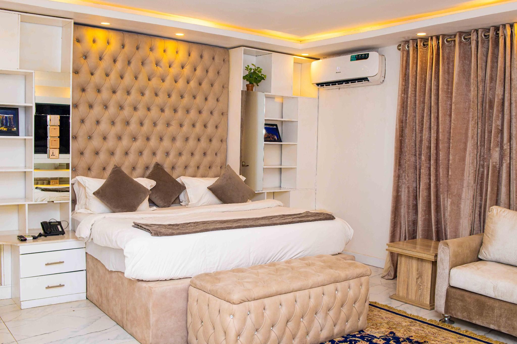 Ambassador Suite