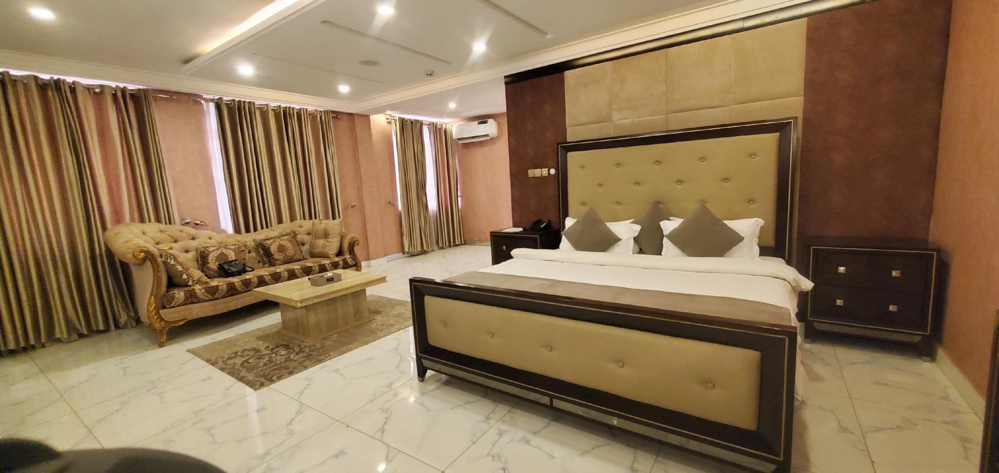 Presidential Suite B