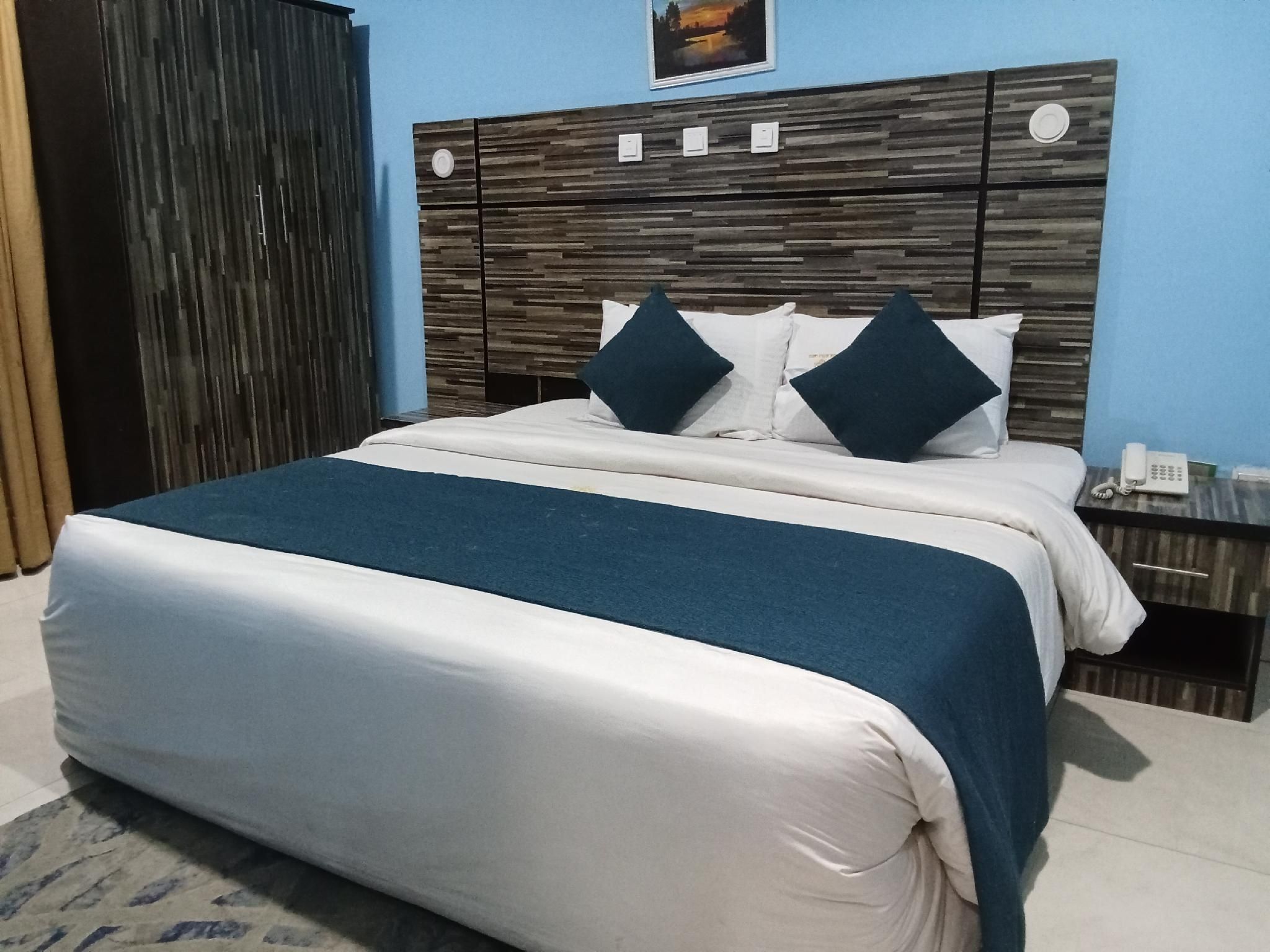 Degok Hotel Royal Suite