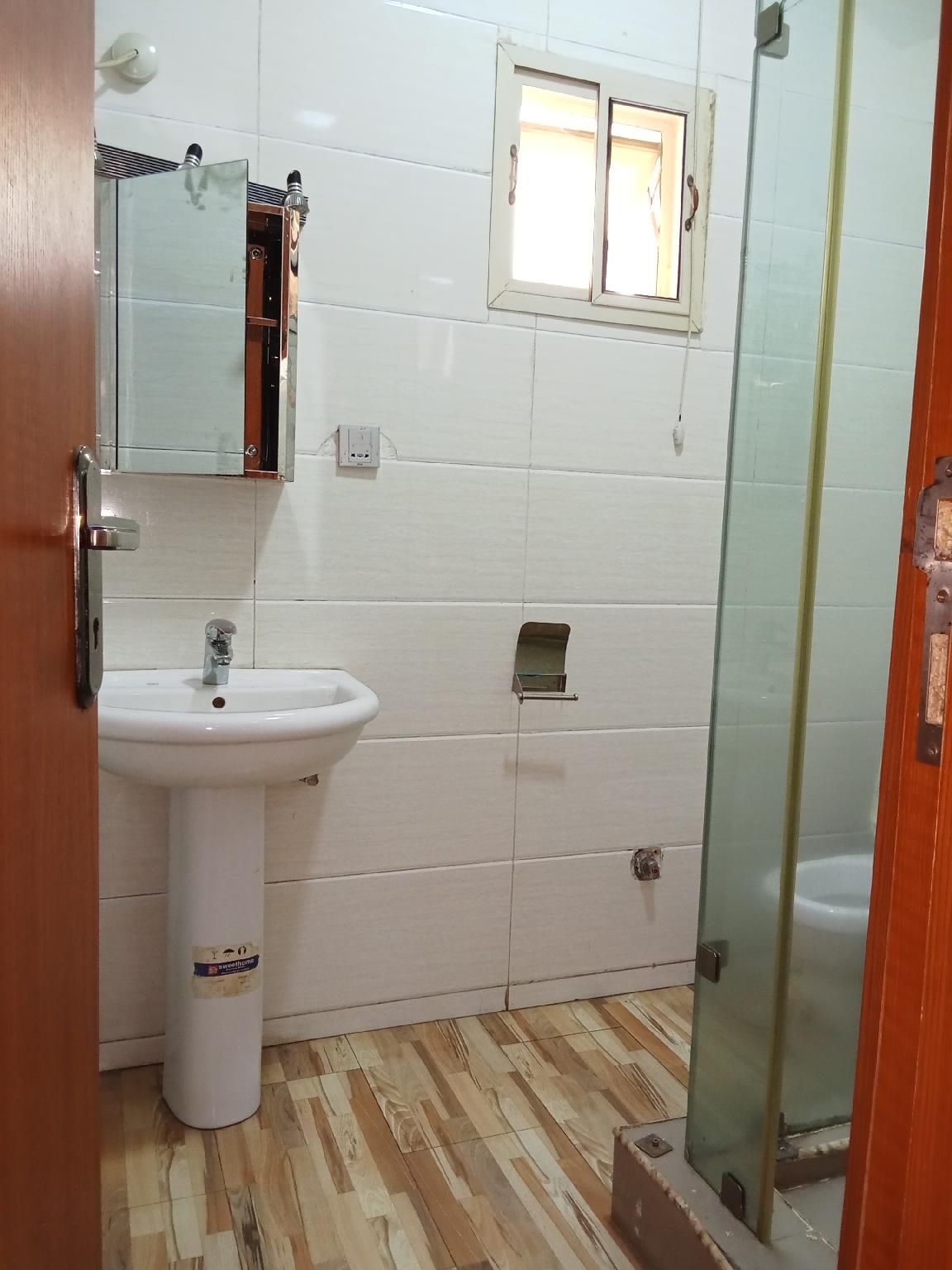 B's Hive Hotel and Suites Presidential Suite 3