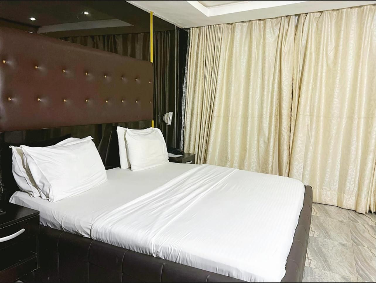 Grey Residence Standard Double Room 3