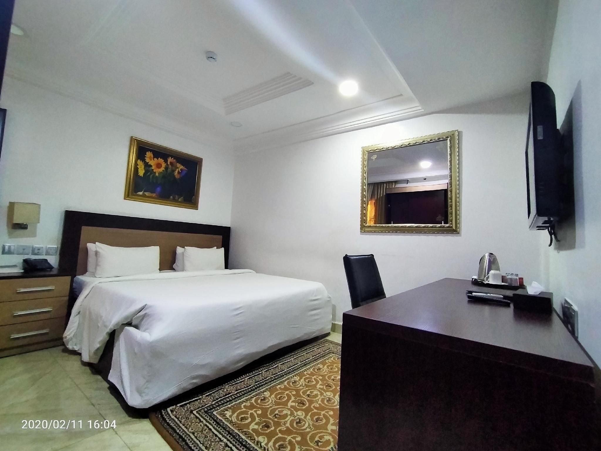Diplomatic Suite