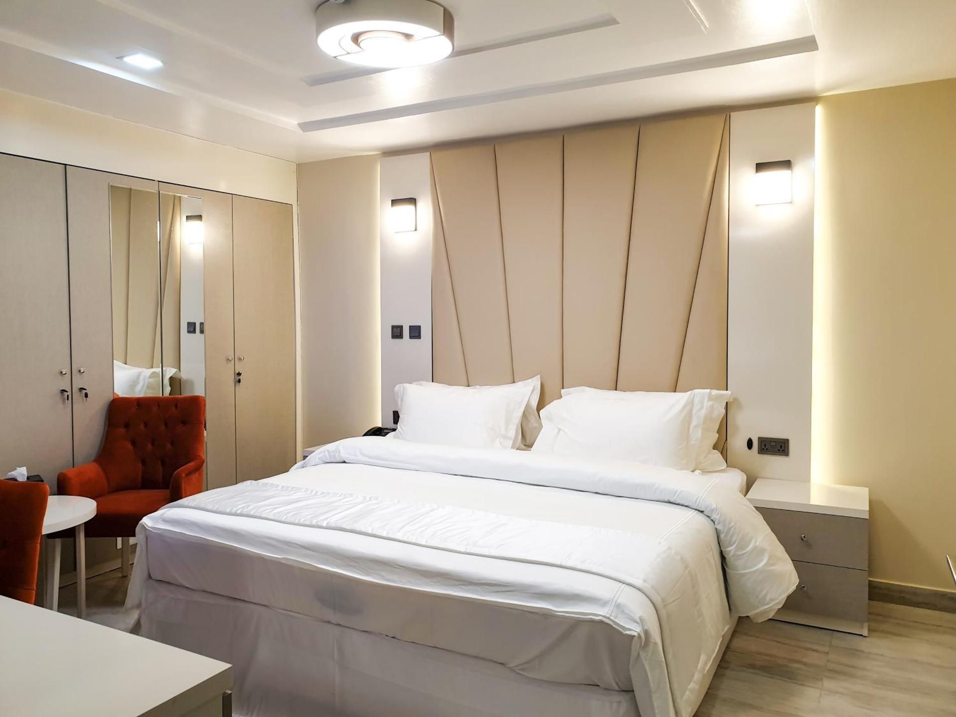 Deluxe Suite