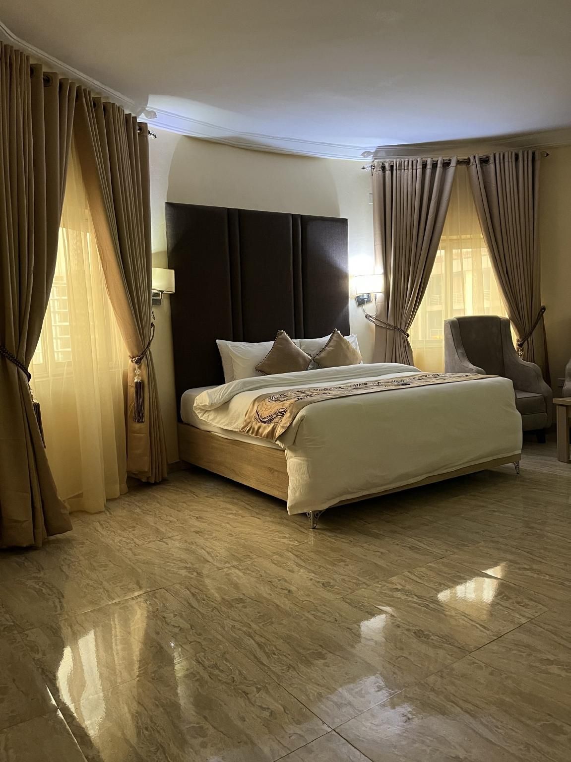 Radiance Spring Hotel Diplomatic Suite 2