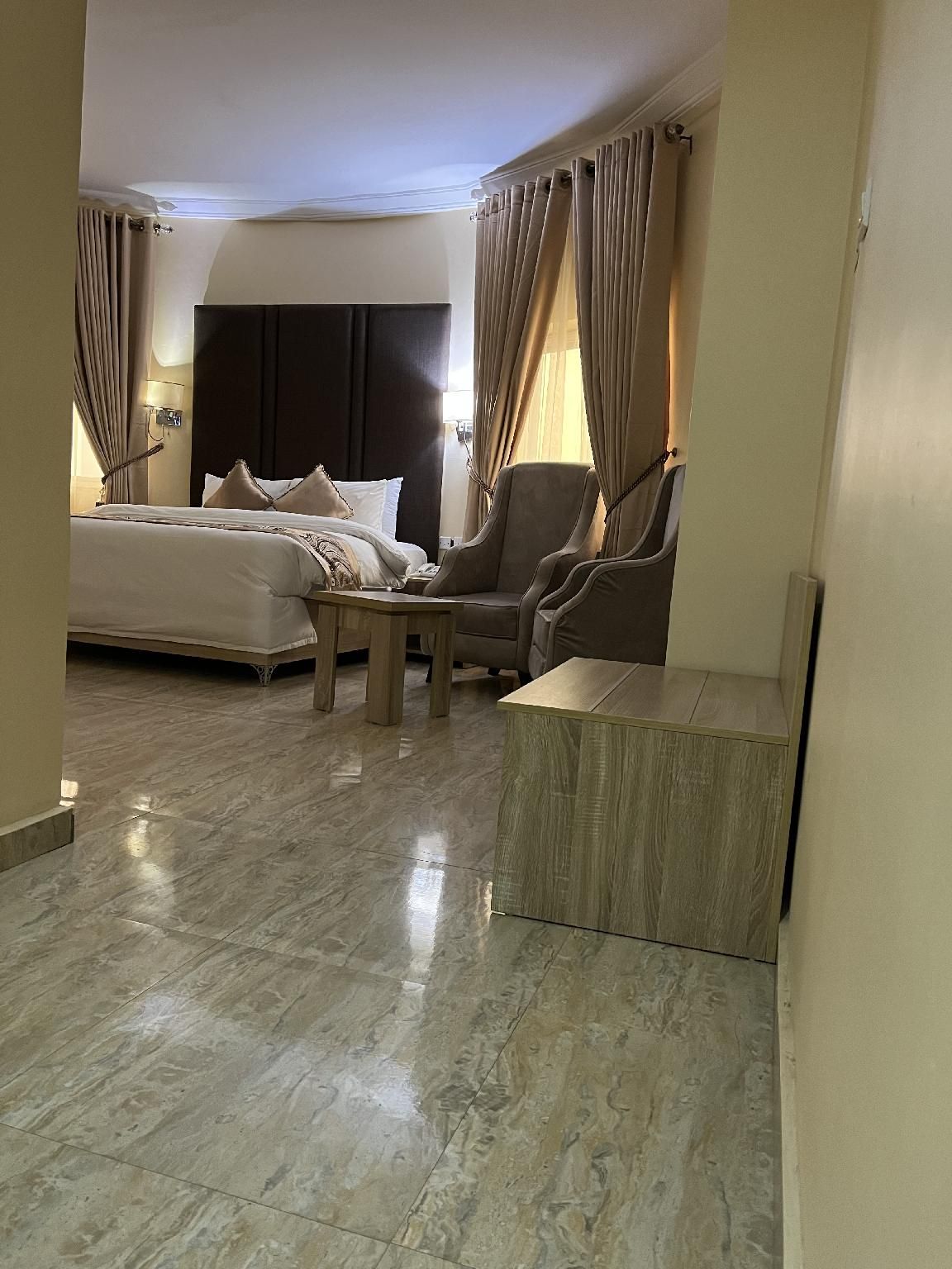 Radiance Spring Hotel Premium Room 3