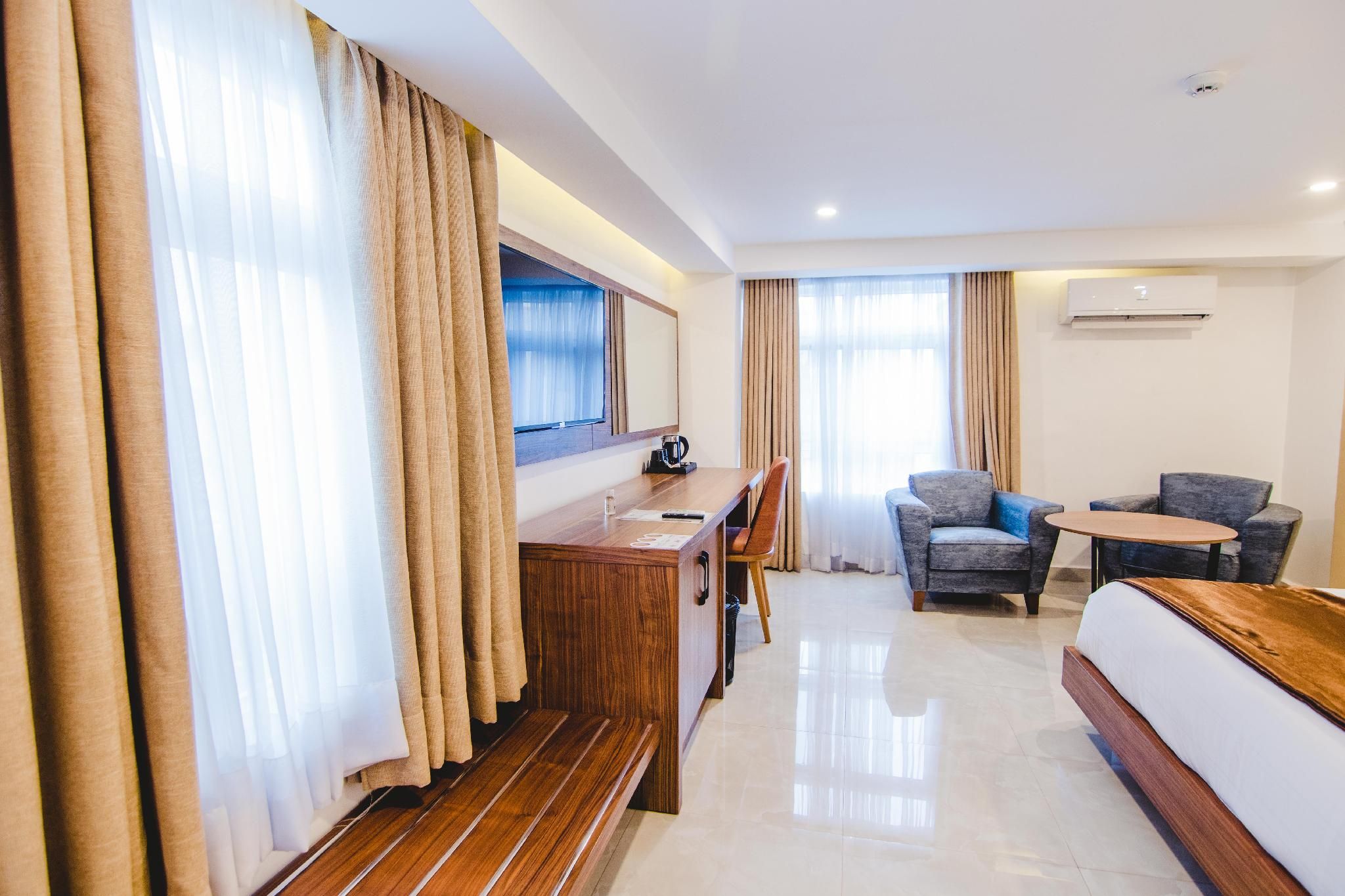 Execuitve Suite