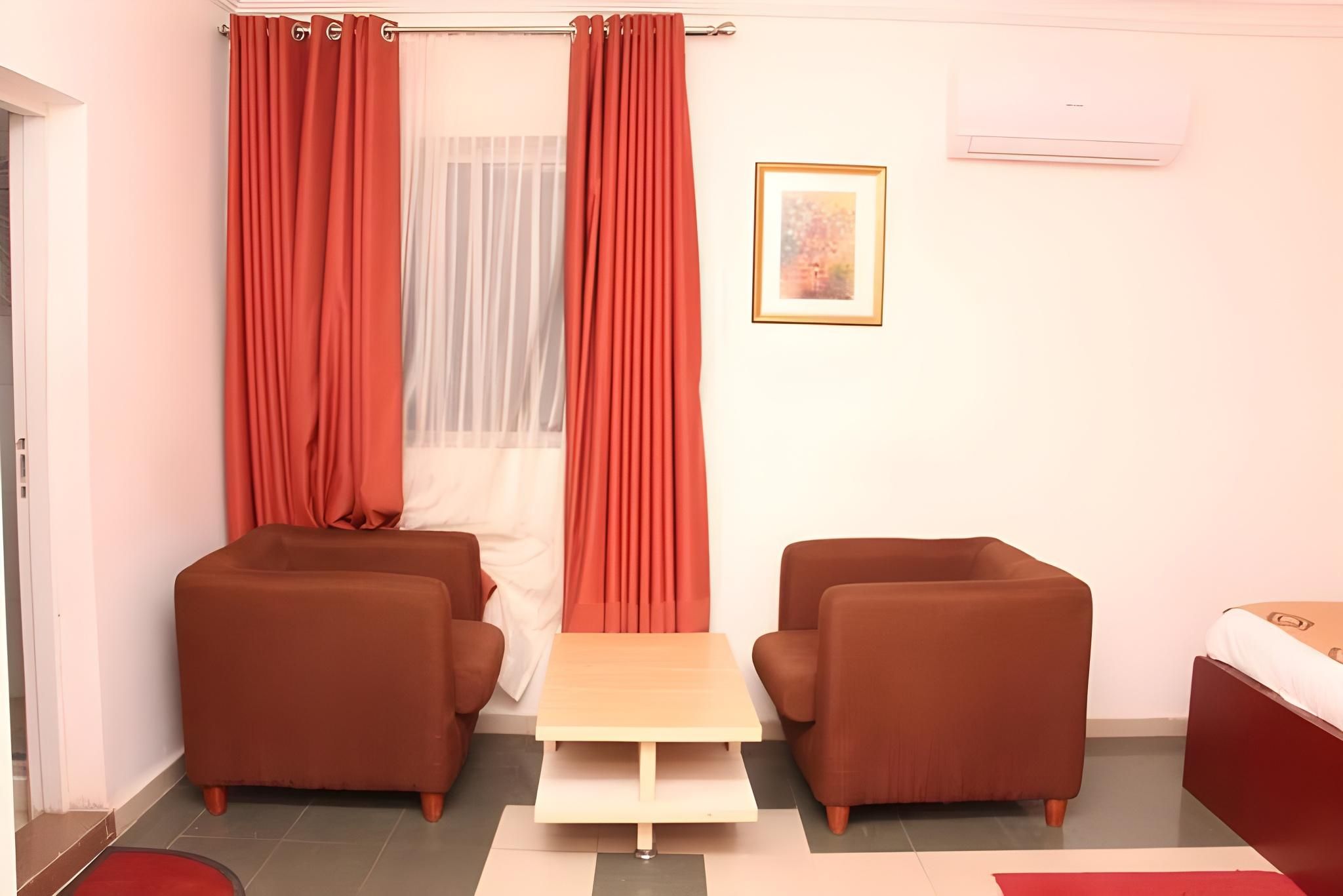 Dayspring Hotel Executive Room 3