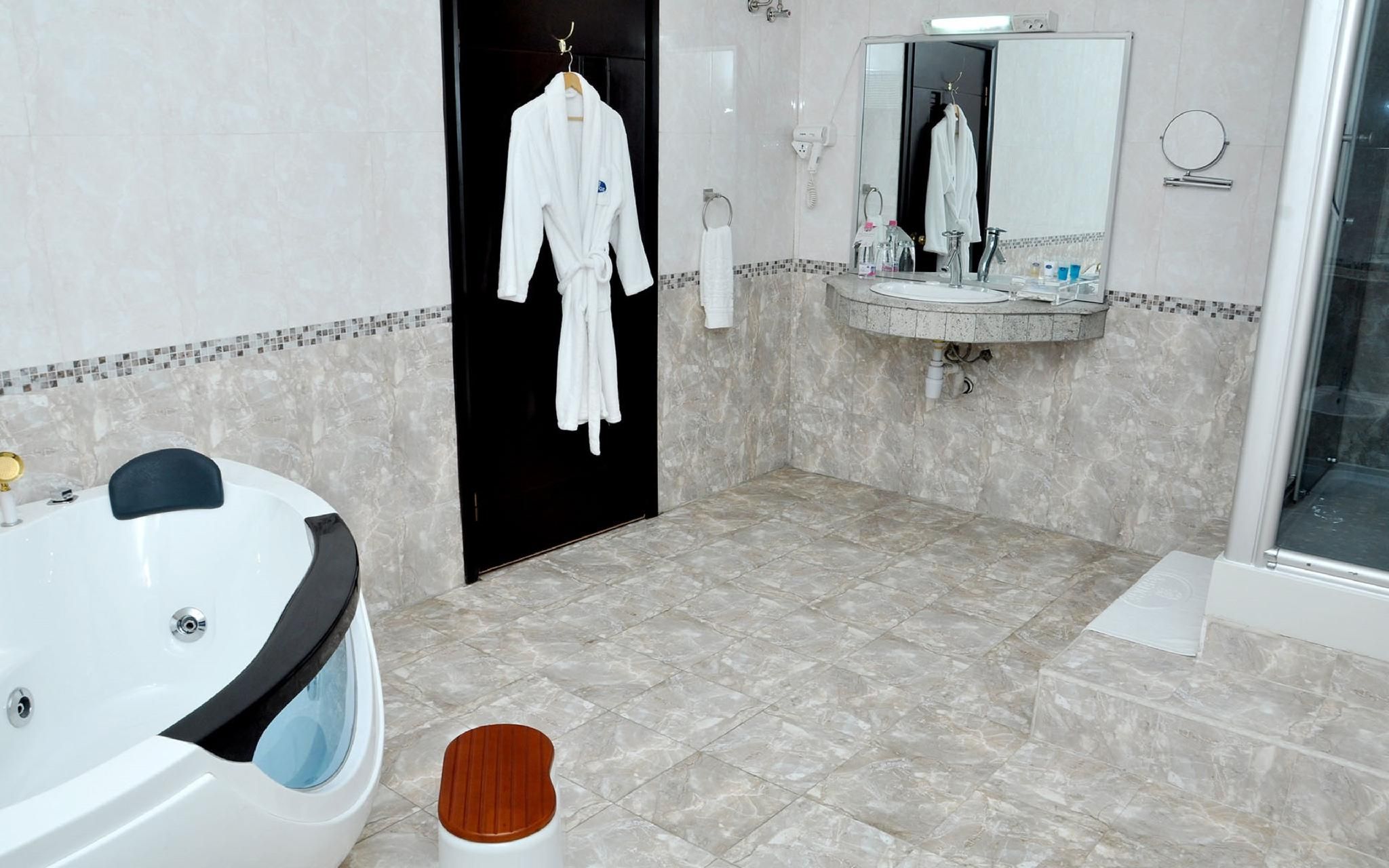 De Edge Hotel Presidential Suite