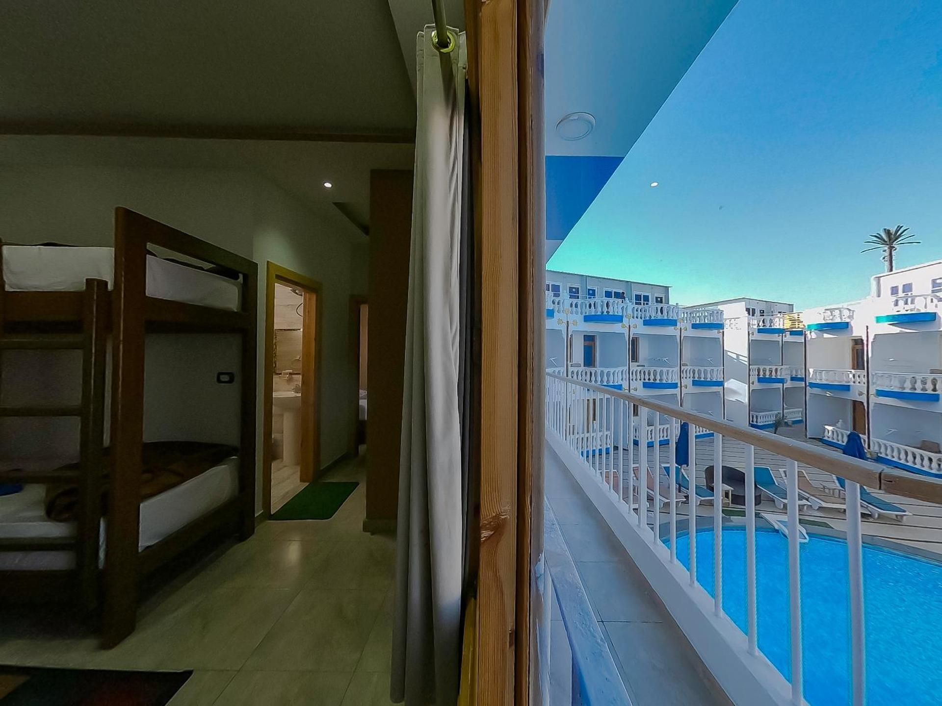 Deluxe Double or Twin Room with Sea View