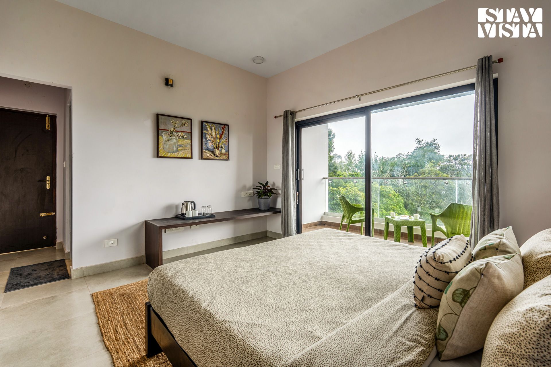 StayVista at Villa Aruvi