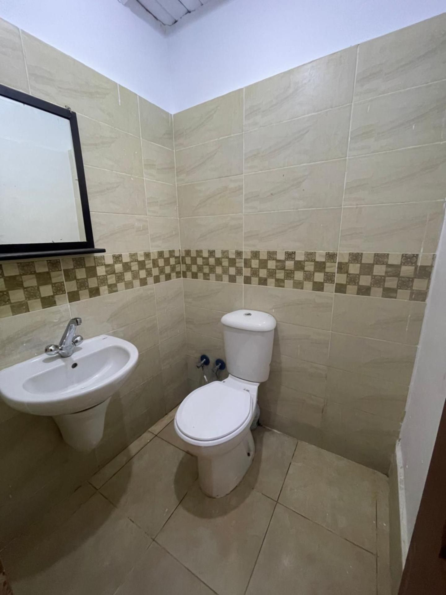Single Room with Shared Bathroom
