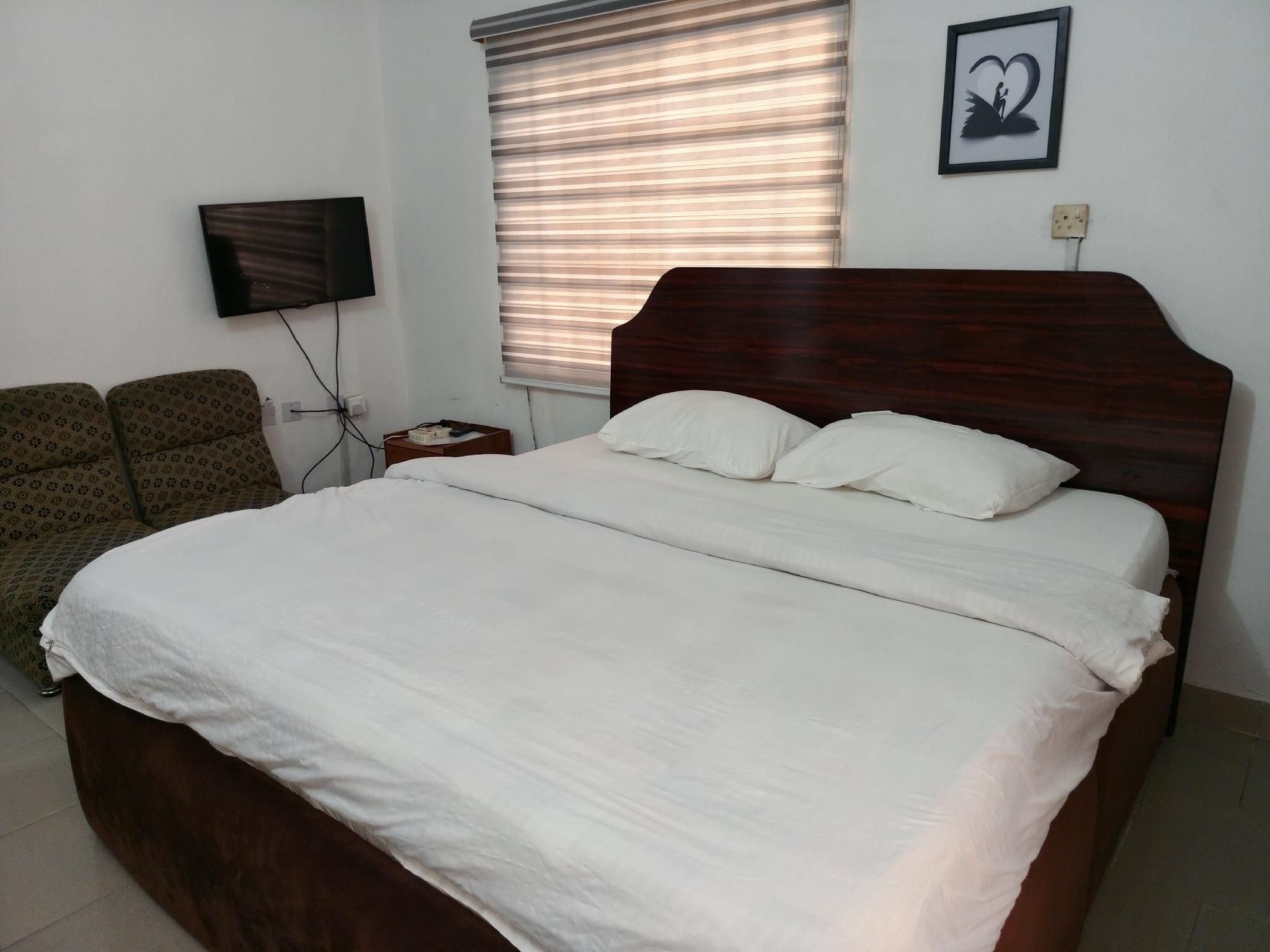 Calawazobia Hotel Executive