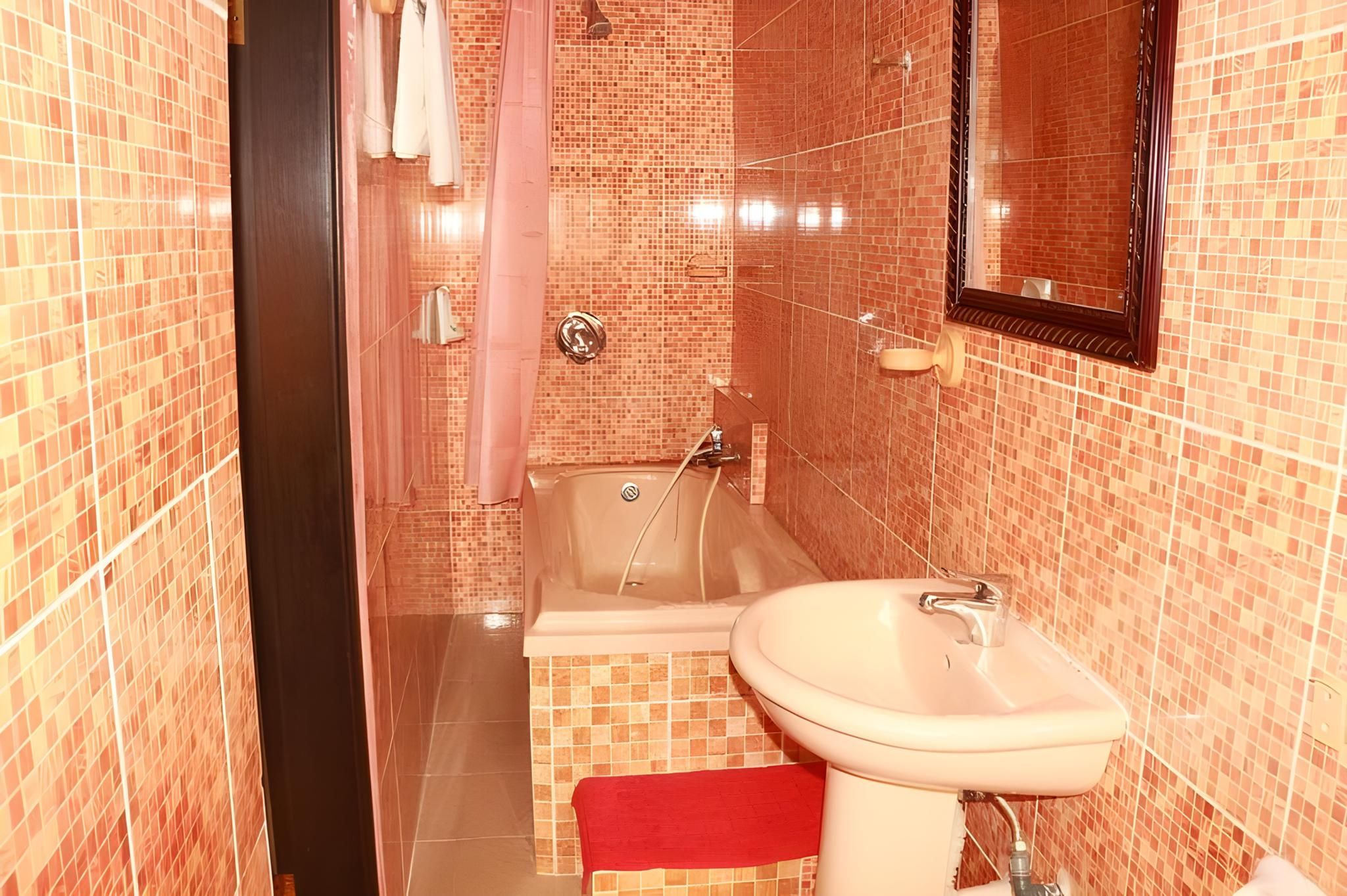 Cute Villa Hotel and Suites Royal Suite 2