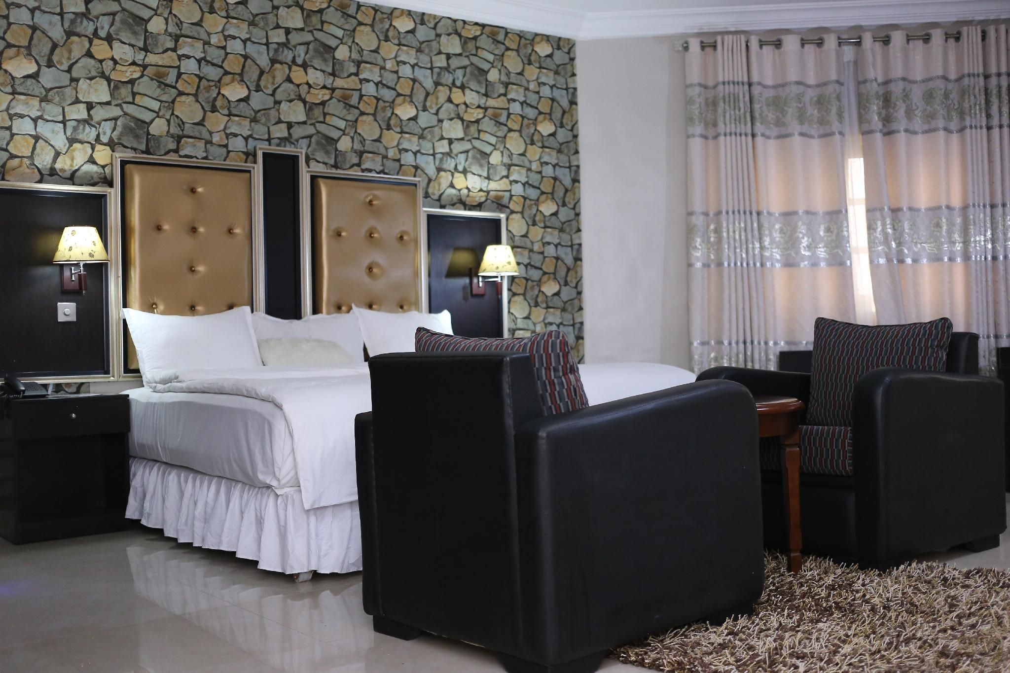 Aliz Suite