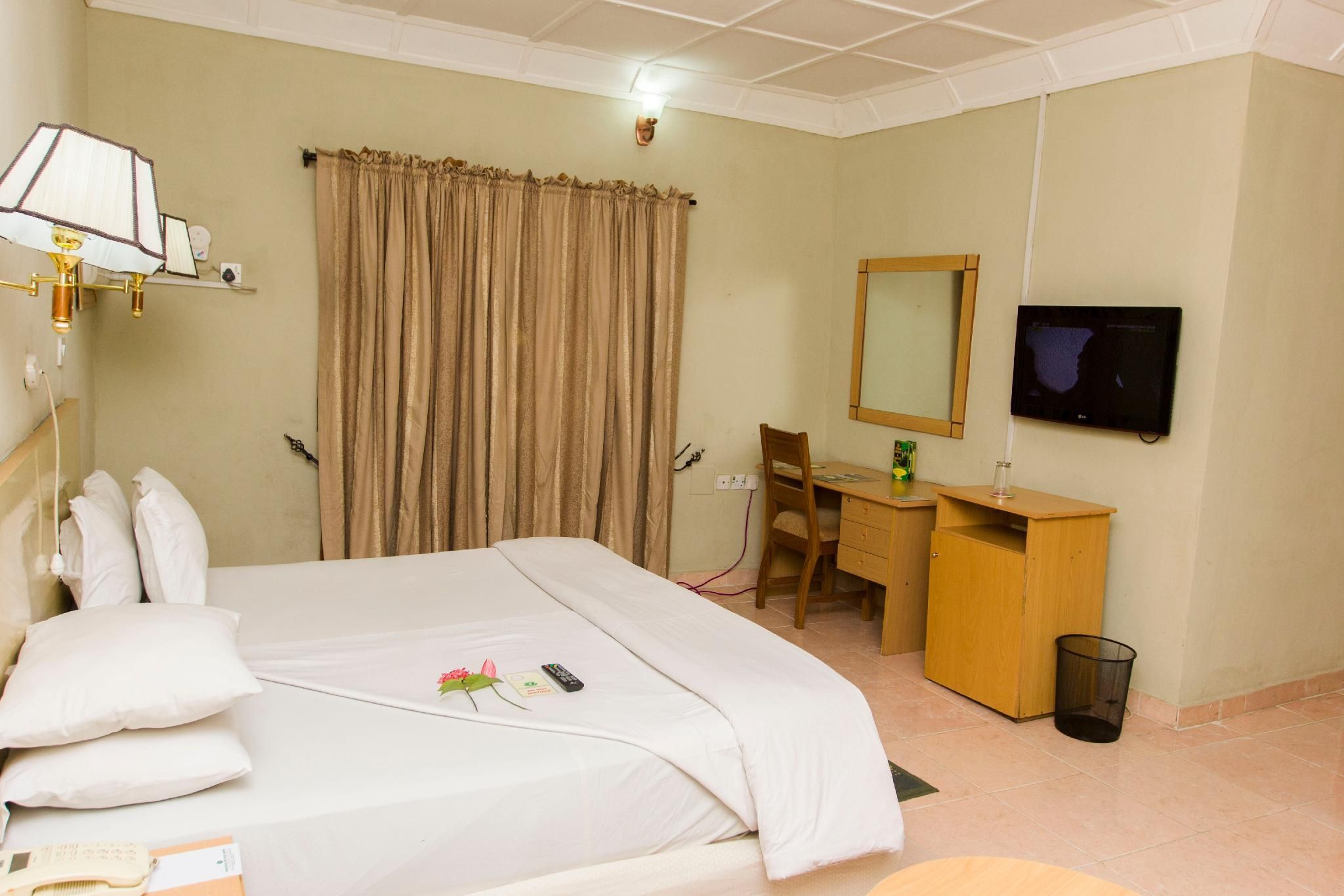 EEMJM HOTELS AND SUITES LIMITED Business Suite 3