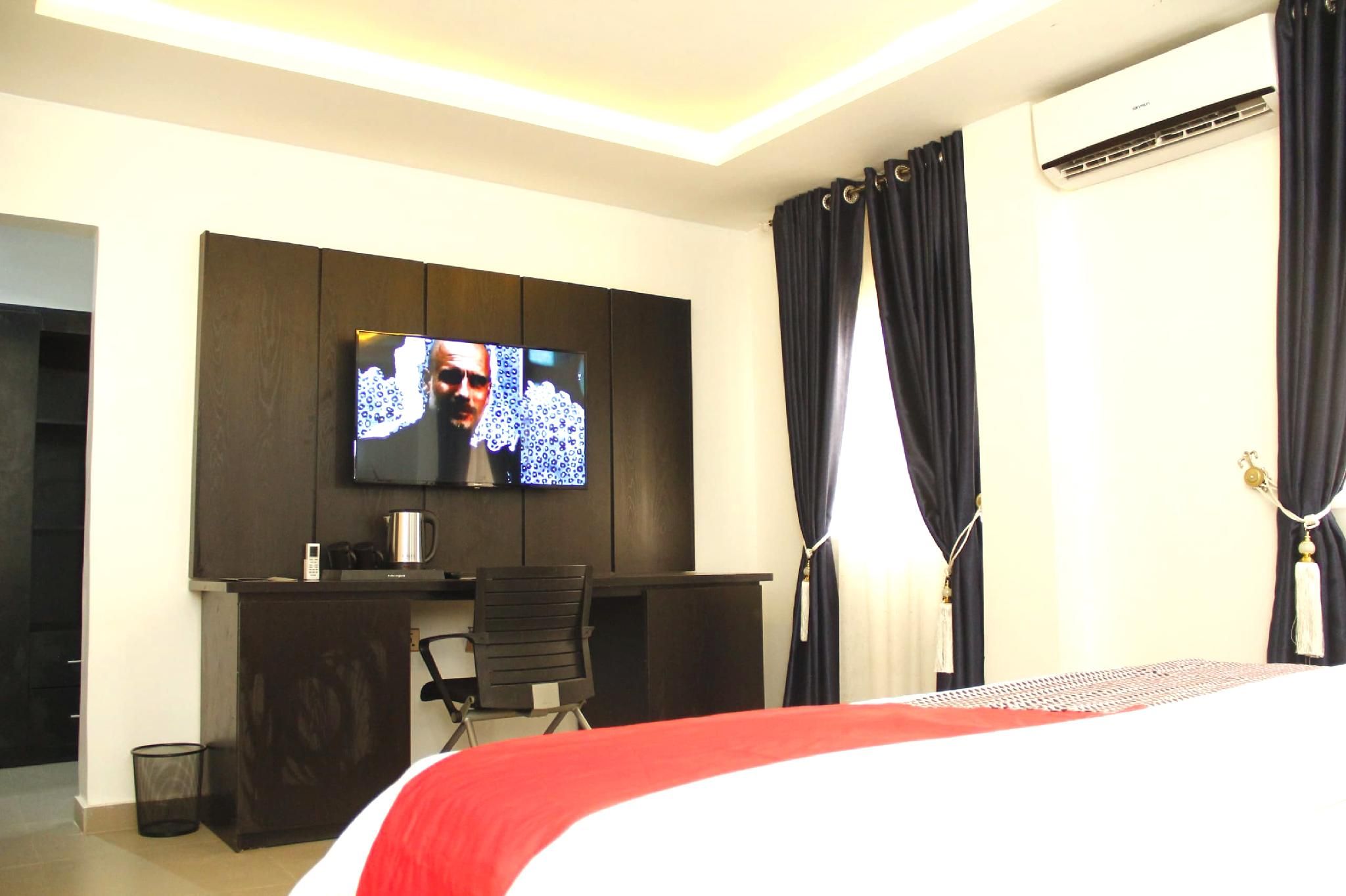 Cogent Apartments Ultimate Premier King Room 3