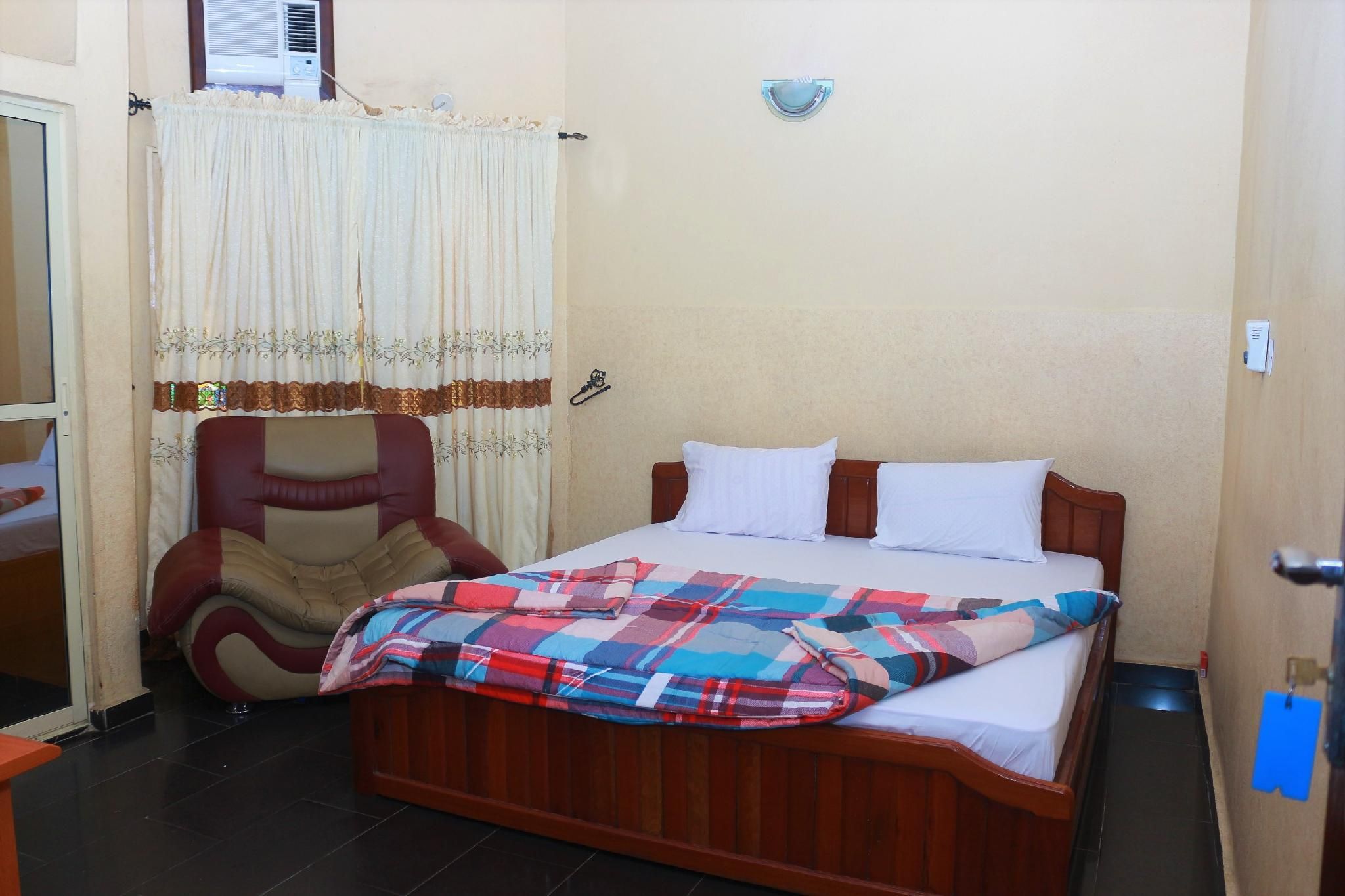 EMROSY HOTELS Superior Executive 2