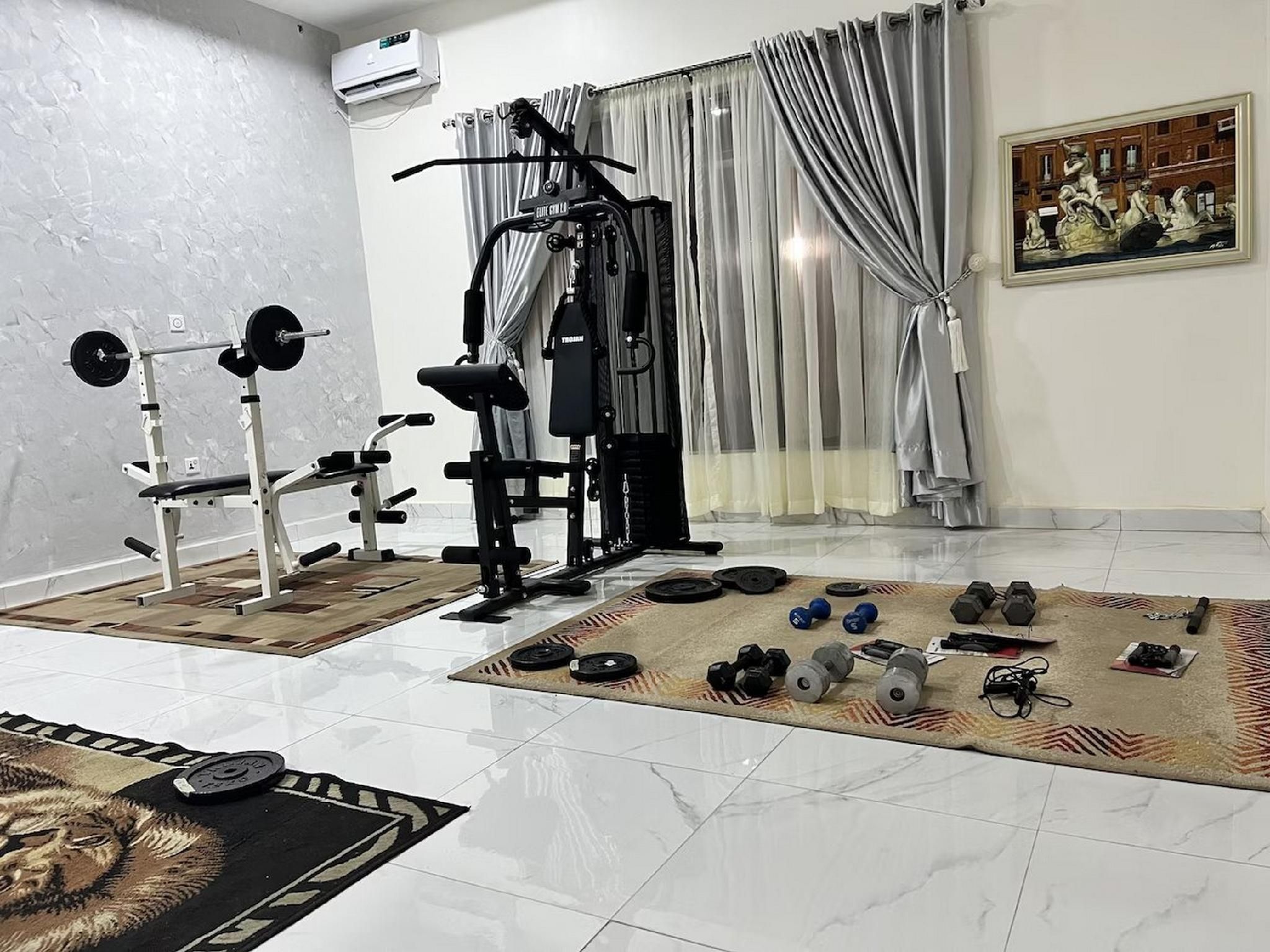 56a7155e8a4179abd752b56b45082412