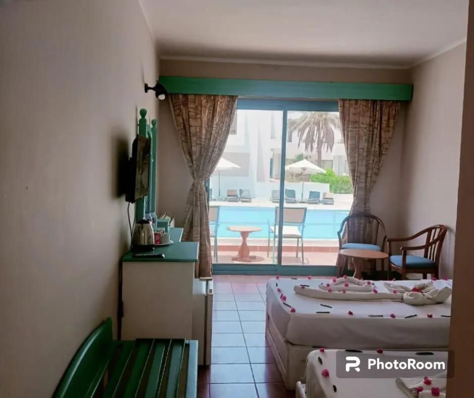 Twin Room with Pool View